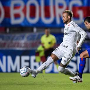 Jornal espanhol destaca 'lampejos de genialidade técnica' de Neymar no empate contra o San Lorenzo