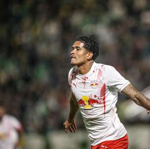 De virada, Red Bull Bragantino vence a Chapecoense pelo Brasileirão