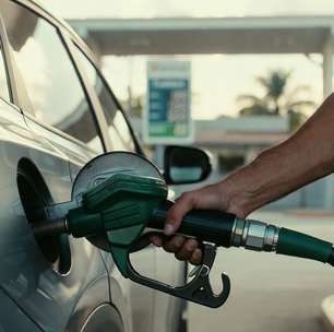 Quebra de moléculas pesadas em fornos químicos transforma óleo grosso em gasolina barata e eficiente