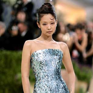 Jennie brilha no Met Gala 2026 com vestido de 15 mil lantejoulas