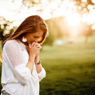 Comece o dia com fé: o poder da oração de São João Evangelista