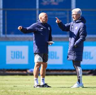 Quando ninguém esperava: Grêmio dá sinal positivo para Luís Castro sobre reforço