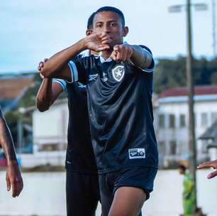 Botafogo goleia o Juventude e cola no pelotão de frente do Brasileiro Sub-20