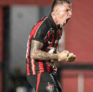 Vitória aproveita expulsões, bate Ceará e vai à semifinal da Copa do Nordeste