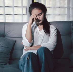 Segundo estudo, reprimir sentimentos pode afetar a sua saúde; saiba os riscos