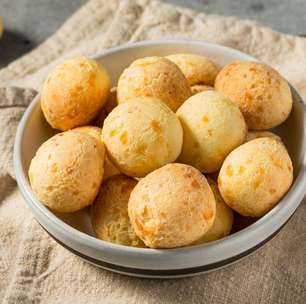 Como fazer pão de queijo crocante por fora e macio por dentro