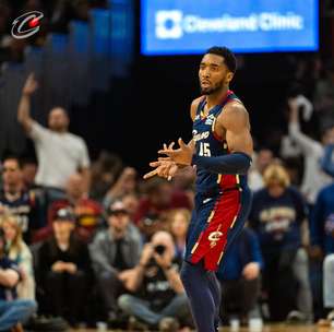 Cavaliers vencem os Pistons e empatam série dos playoffs da NBA