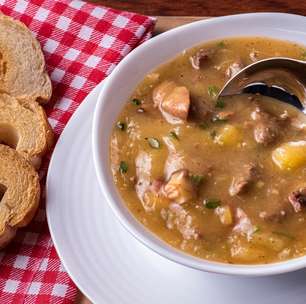 Caldo de mandioca cremoso: receita perfeita para os dias frios