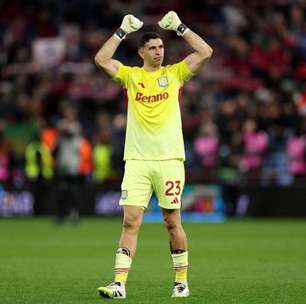 Liverpool analisa investida por goleiro da seleção argentina