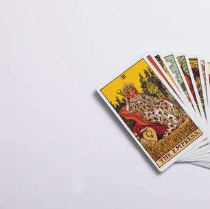 Como aprender a ler Tarot do zero: guia completo para iniciantes