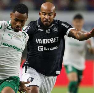STJD denuncia jogador do Remo por lance em jogo contra o Palmeiras