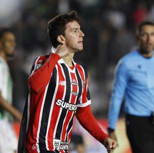 Calleri dispara e faz cobrança após eliminação do São Paulo