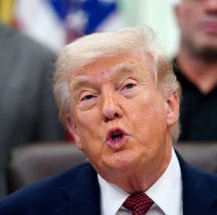 Líder supremo do Irã diz que Trump agiu 'por desespero' para fechar acordo entre Teerã e Washington