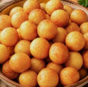 Bolinhas de batata crocantes por fora e macias dentro