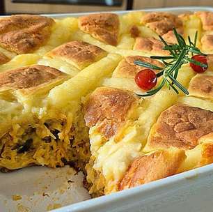 Torta de frango sem trigo: fofinha, muito recheada e saudável, ideal para qualquer ocasião
