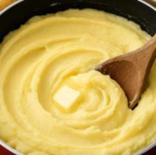 Purê de batata cremoso com alho: sabor que agrada