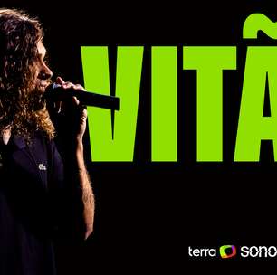 Vitão recebe fãs para show intimista e canta grandes sucessos