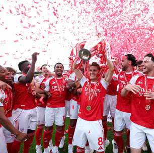 De olho no PSG, Odegaard freia festa do título do Arsenal: "Pegar leve hoje"