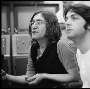 Paul McCartney diz que ainda pensa em John Lennon quando está compondo
