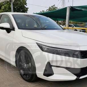 Honda City com novo visual é flagrado sem camuflagem e tem carinha de Prelude