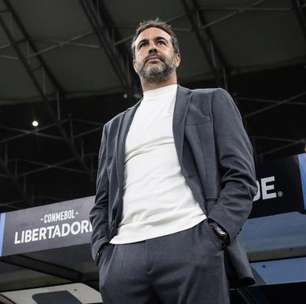 Artur Jorge define atuação do Cruzeiro como "espetáculo" após classificação