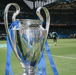 Chelsea não perdoa vice do Arsenal e tira onda com rival: 'Venha visita a casa de troféus'
