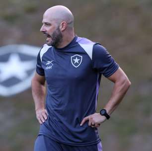 Atacante 'sensação' agrada Franclim Carvalho e deve ganhar sequência no Botafogo