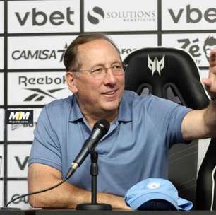 Textor garante permanência no Botafogo: "Sou dono do clube"