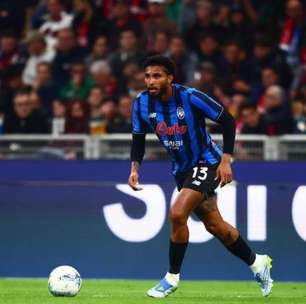 Manchester United acerta chegada de brasileiro para o meio-campo