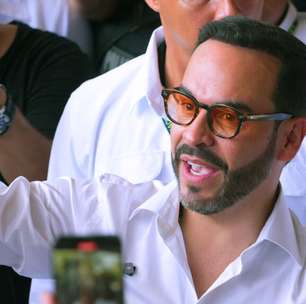 Justiça da Colômbia manda candidato de extrema direita se desculpar por fala sexista contra jornalista