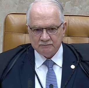 Edson Fachin adverte advogado por falta de acessório em sessão do STF: 'Não está trajando'