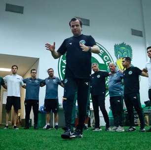 Daniel Paulista no Goiás recebe 4 reforços inesperados para partida da Série B