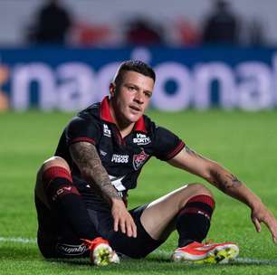 Vitória domina seleção da Copa do Nordeste, mas ausência de artilheiro gera debate; confira