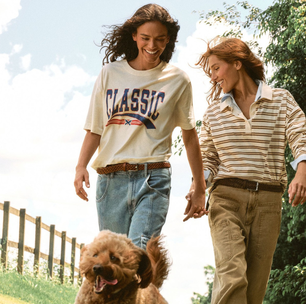 Nem mostarda, nem caramelo: os novos New Balance na cor 'curau de milho' são os tênis elegantes e confortáveis perfeitos para usar com calça jeans larga