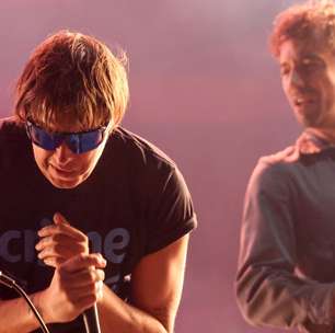 The Strokes adiam álbum e anunciam show épico em Nova York
