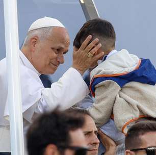 Papa pede orações por pessoas que 'perderam a vida no mar'