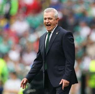 Técnico do México freia empolgação após vitória: "Não jogamos bem"