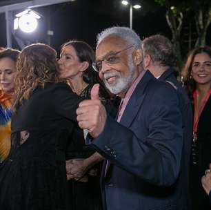 Gilberto Gil cita orgulho da pluralidade das músicas brasileiras e diz: 'Meu rádio sou eu mesmo'