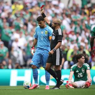 Árbitro brasileiro protagoniza três primeiras expulsões na estreia da Copa do Mundo
