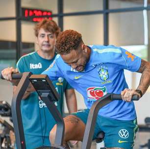 Neymar acelera recuperação de lesão de olho na Copa