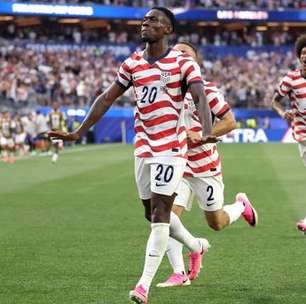 Estados Unidos goleiam na estreia da Copa do Mundo e Paraguai segue com tabu