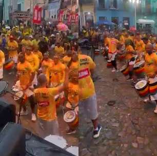 'Chama o Olodum': grupo embala torcida do Brasil no Pelourinho para a Copa; veja