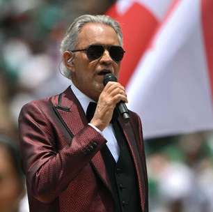 Andrea Bocelli envia mensagem de apoio a ato contra aborto em Roma