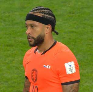 Técnico da Holanda justifica entrada de Memphis Depay na etapa final do empate com o Japão