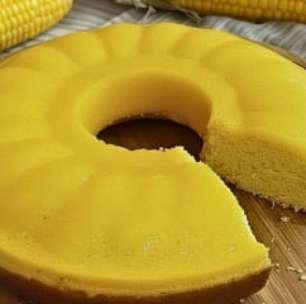 Bolo de milho e fubá: fácil, molhadinho e com coco