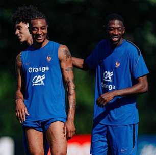 França treina completa antes da estreia na Copa