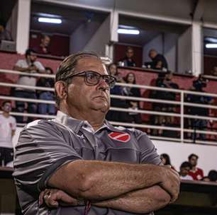 Após derrota, Guto Ferreira expõe problema enfrentado pelo Vila Nova