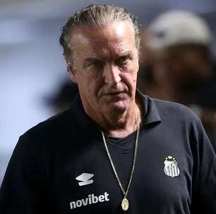 No mercado, Cuca ganha solução inesperada para lateral-esquerda do Santos