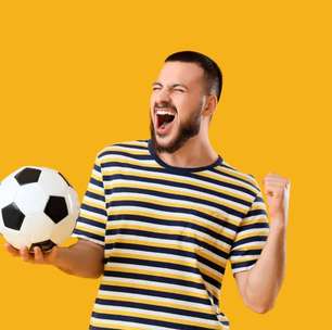 Pessoas com deficiência visual encontram formas acessíveis de viver a emoção do futebol