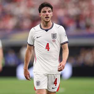 Declan Rice vira preocupação na Inglaterra